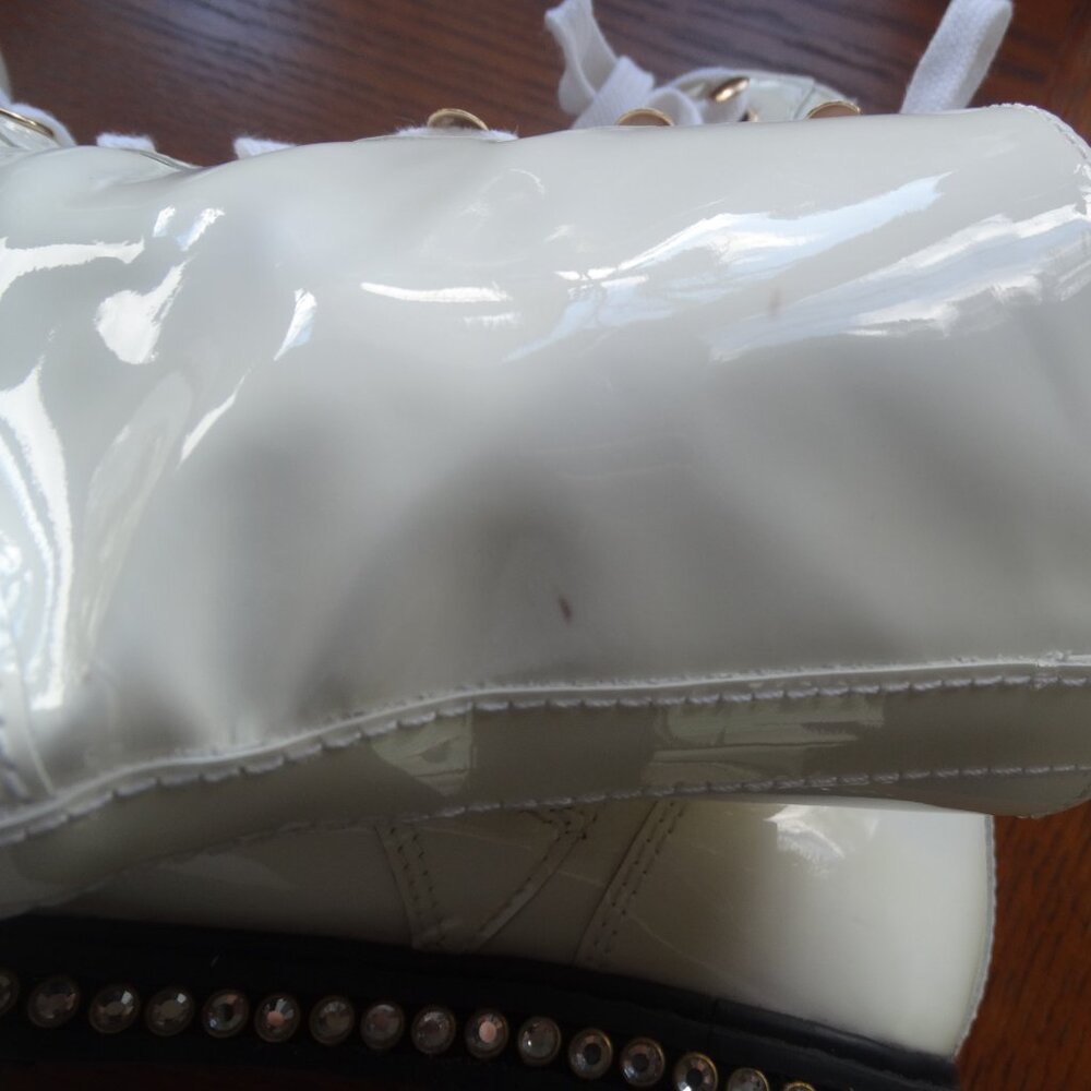 Schutz “Andorra” White Patent Leather Laced Up Combat Boots W/ Rhinestones US 9B - Picture 11 of 12